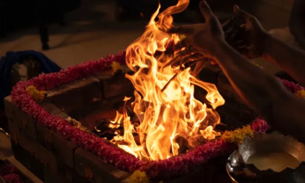 Understanding the Ancient Ritual of Yagya in Vedic Tradition
